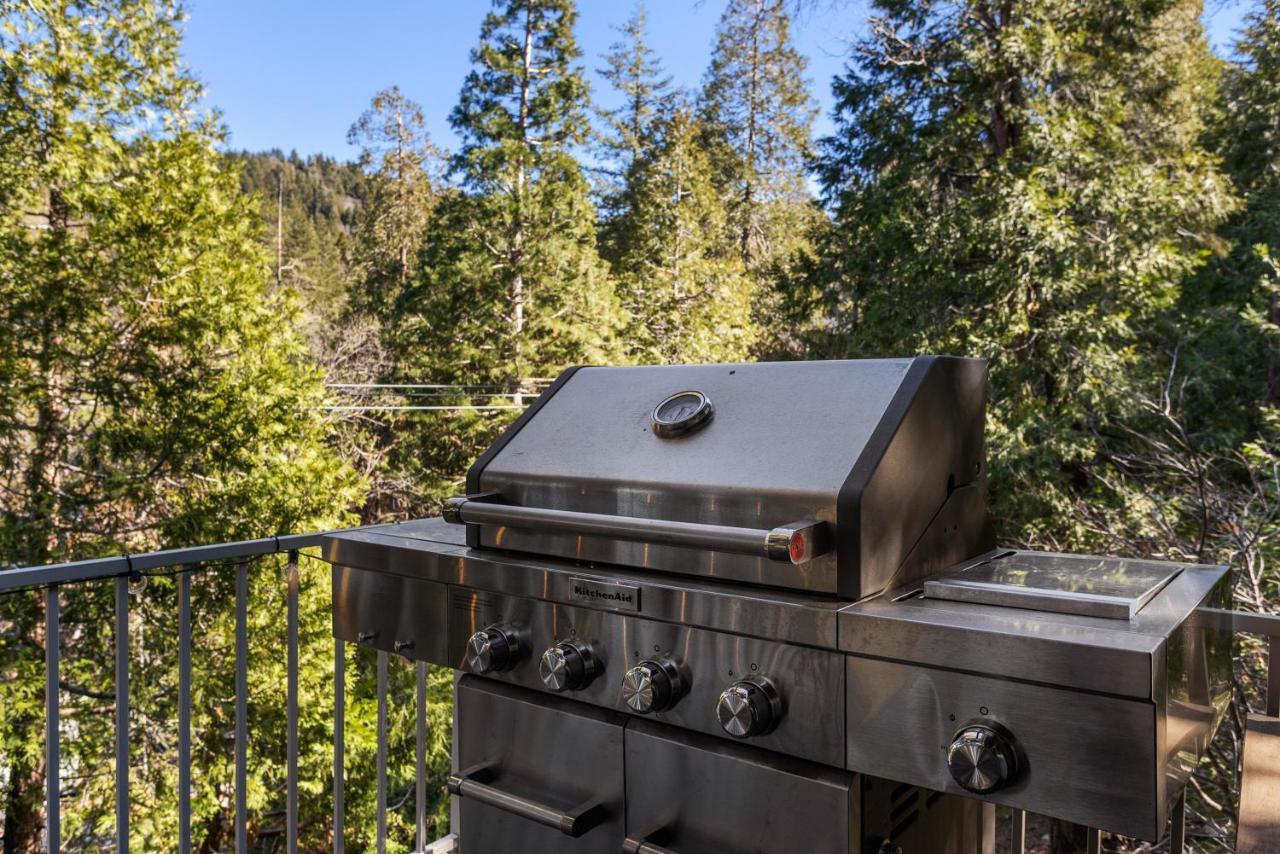 Mountain Getaway By Lake Crestline Exterior photo